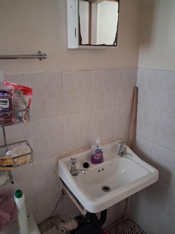 To Let 1 Bedroom Property for Rent in Queenswood Gauteng