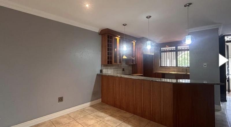 To Let 2 Bedroom Property for Rent in Bedfordview Gauteng