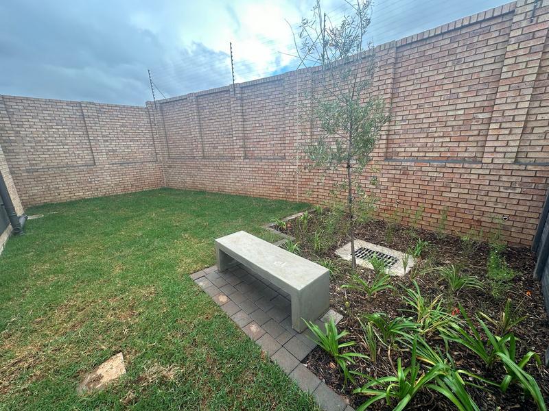 3 Bedroom Property for Sale in Amberfield Gauteng