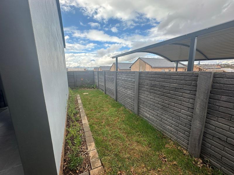 3 Bedroom Property for Sale in Amberfield Gauteng
