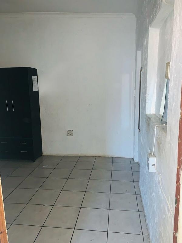To Let 1 Bedroom Property for Rent in Primrose Gauteng