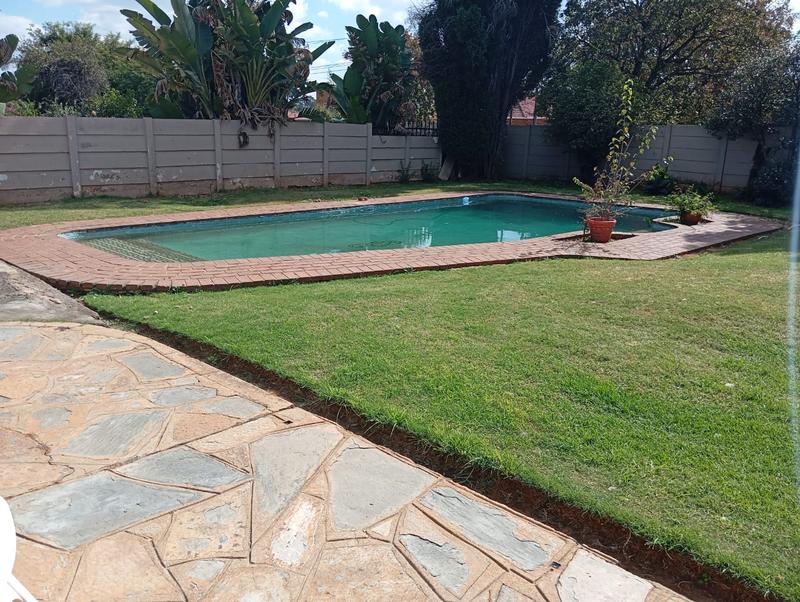To Let 1 Bedroom Property for Rent in Primrose Hill Gauteng
