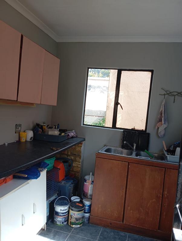 To Let 1 Bedroom Property for Rent in Primrose Hill Gauteng