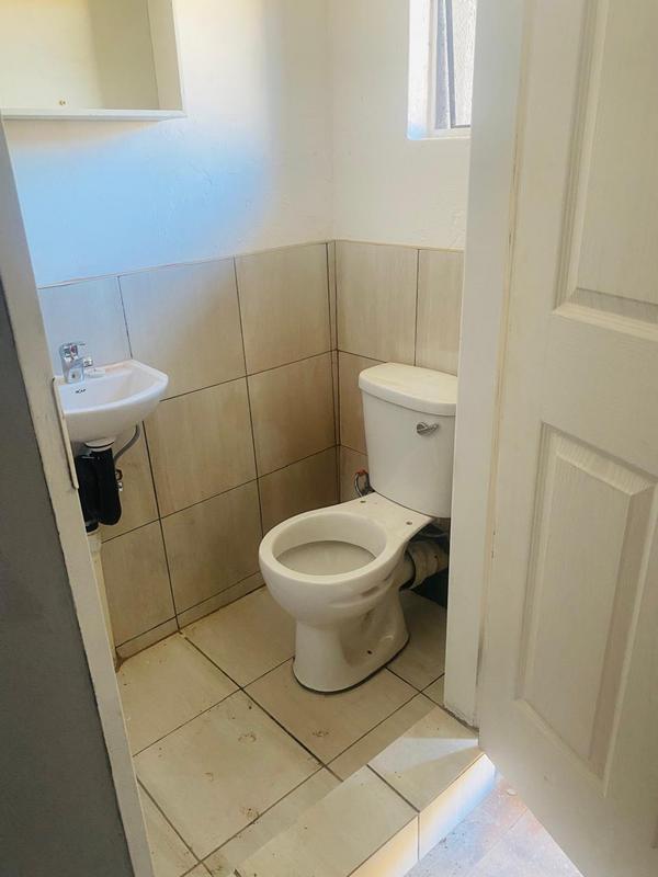To Let 1 Bedroom Property for Rent in Kensington Gauteng