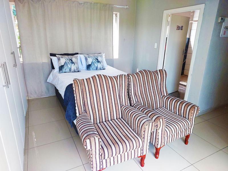 To Let 1 Bedroom Property for Rent in Buccleuch Gauteng