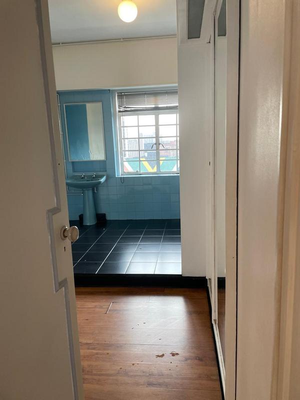 1 Bedroom Property for Sale in Johannesburg Gauteng