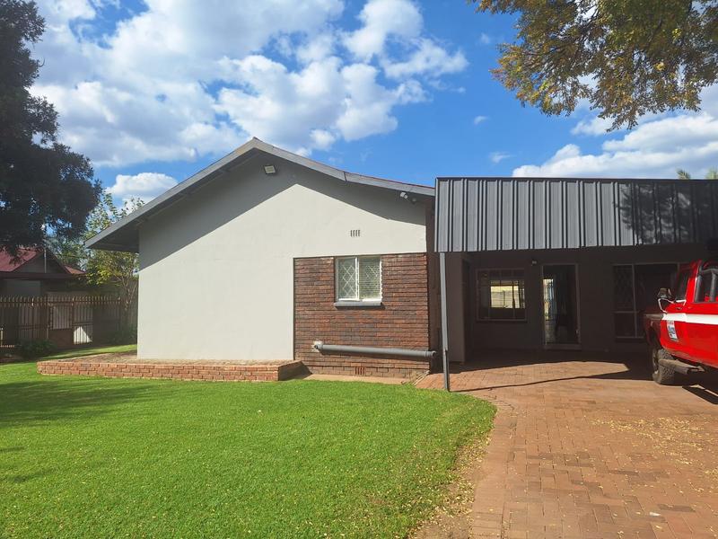 5 Bedroom Property for Sale in Brenthurst Gauteng
