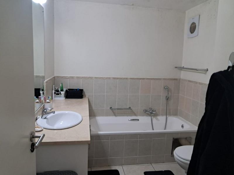 To Let 2 Bedroom Property for Rent in Morningside Gauteng