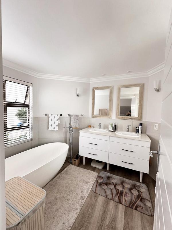 3 Bedroom Property for Sale in Bryanston Gauteng