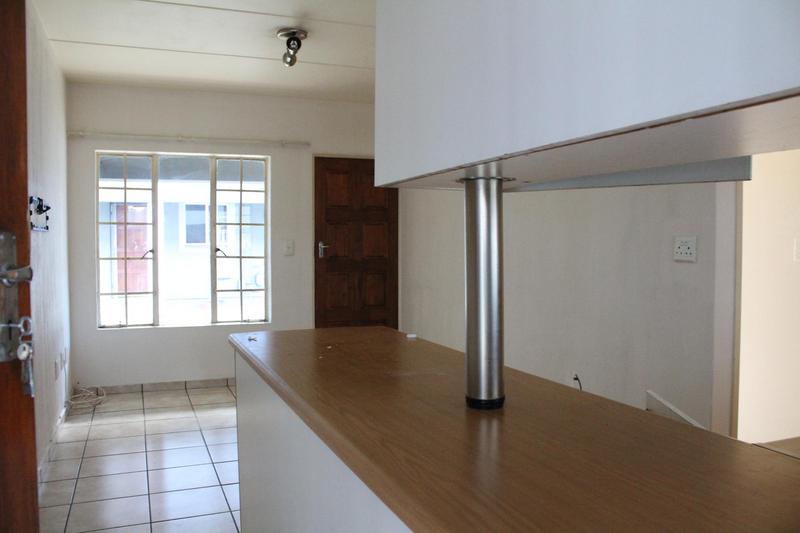 To Let 1 Bedroom Property for Rent in Comet Gauteng