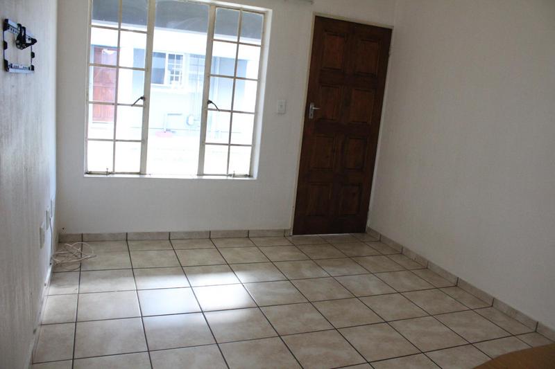 To Let 1 Bedroom Property for Rent in Comet Gauteng