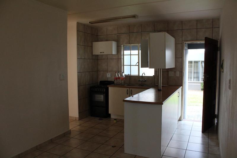 To Let 1 Bedroom Property for Rent in Comet Gauteng