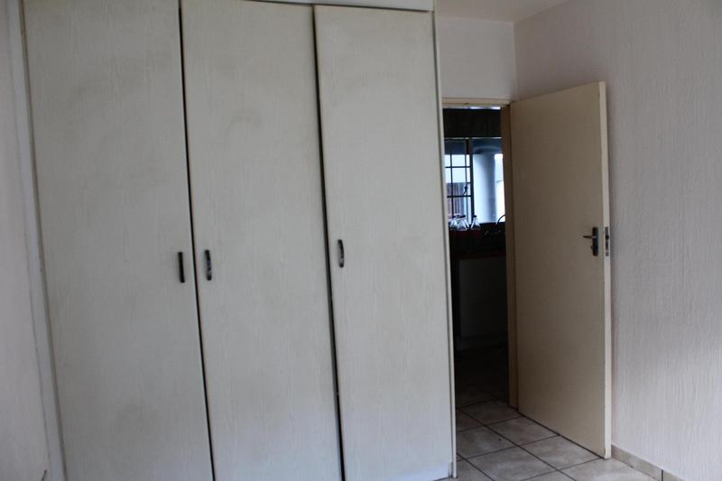 To Let 1 Bedroom Property for Rent in Comet Gauteng