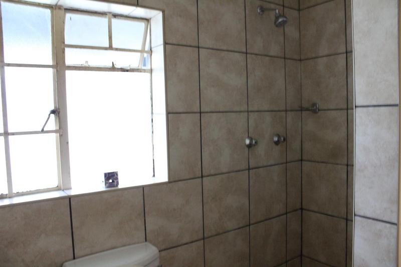 To Let 1 Bedroom Property for Rent in Comet Gauteng