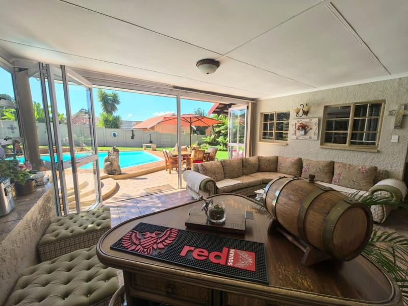 3 Bedroom Property for Sale in Lindhaven Gauteng