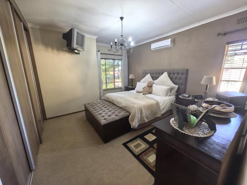 3 Bedroom Property for Sale in Lindhaven Gauteng