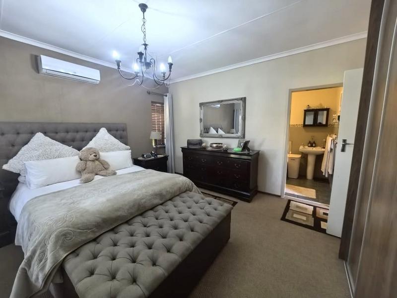 3 Bedroom Property for Sale in Lindhaven Gauteng