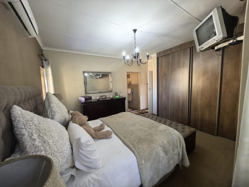 3 Bedroom Property for Sale in Lindhaven Gauteng