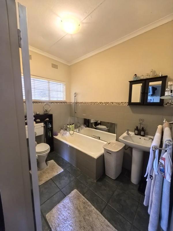 3 Bedroom Property for Sale in Lindhaven Gauteng