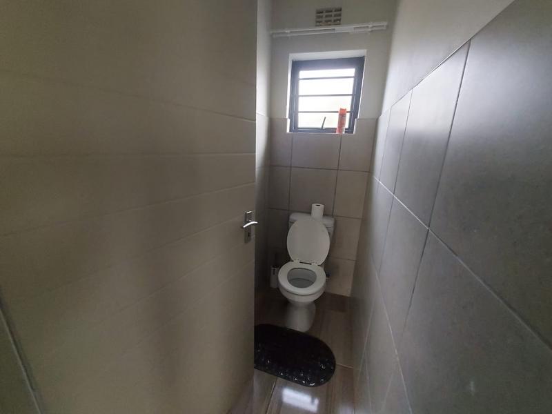 2 Bedroom Property for Sale in Protea Glen Gauteng