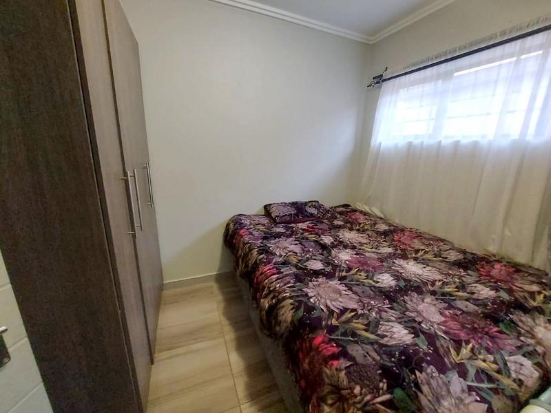 2 Bedroom Property for Sale in Protea Glen Gauteng