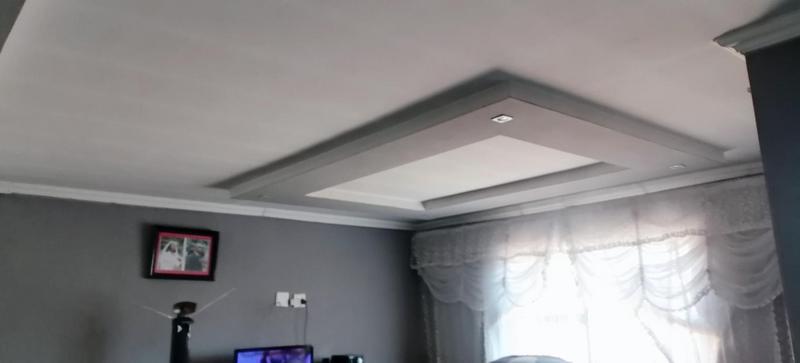 4 Bedroom Property for Sale in Siluma View Gauteng