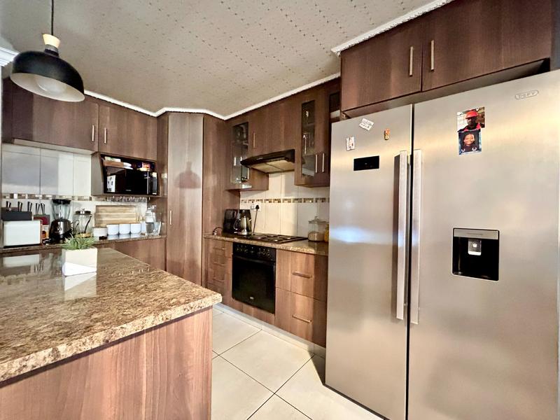 4 Bedroom Property for Sale in Amandasig Gauteng