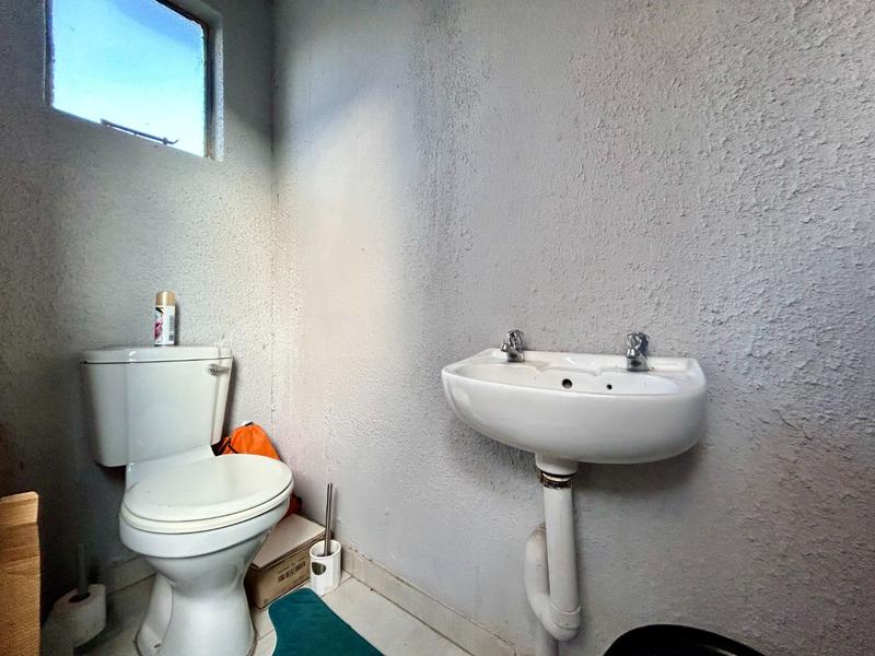 4 Bedroom Property for Sale in Amandasig Gauteng