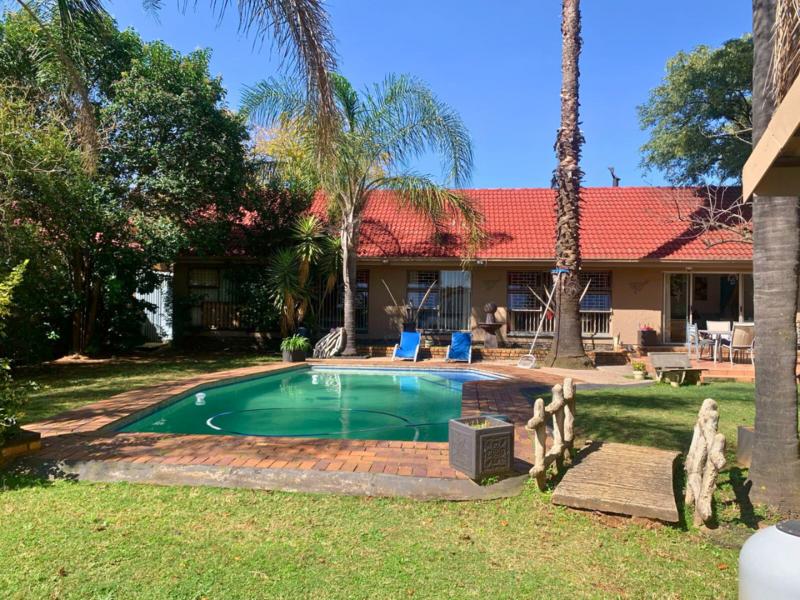 3 Bedroom Property for Sale in Birchleigh North Gauteng
