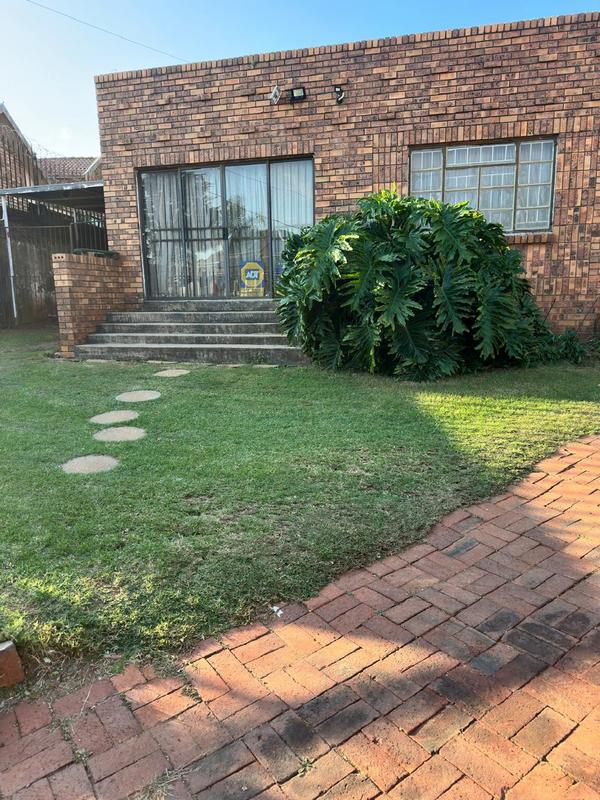 3 Bedroom Property for Sale in Laudium Gauteng