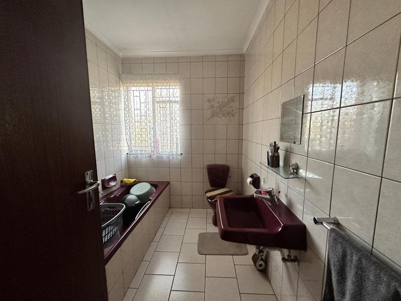 3 Bedroom Property for Sale in Laudium Gauteng