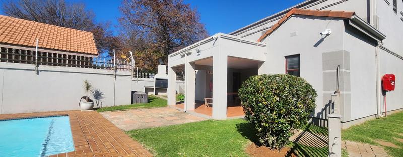 2 Bedroom Property for Sale in Bedfordview Gauteng