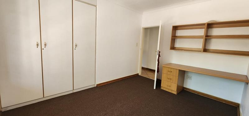 4 Bedroom Property for Sale in Klippoortje Gauteng