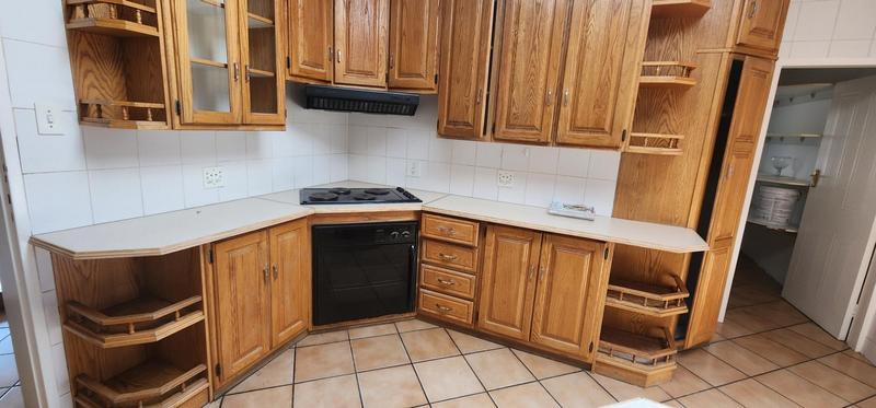 4 Bedroom Property for Sale in Klippoortje Gauteng