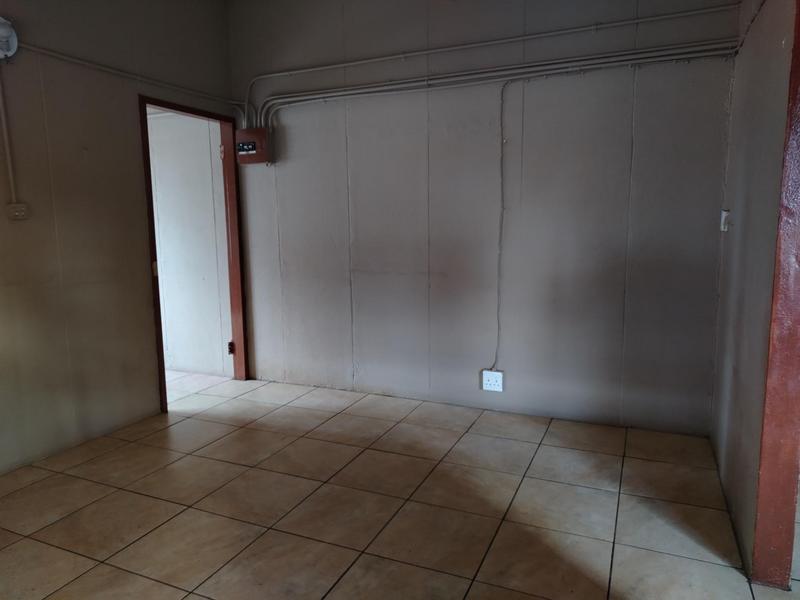 To Let 1 Bedroom Property for Rent in Laudium Gauteng