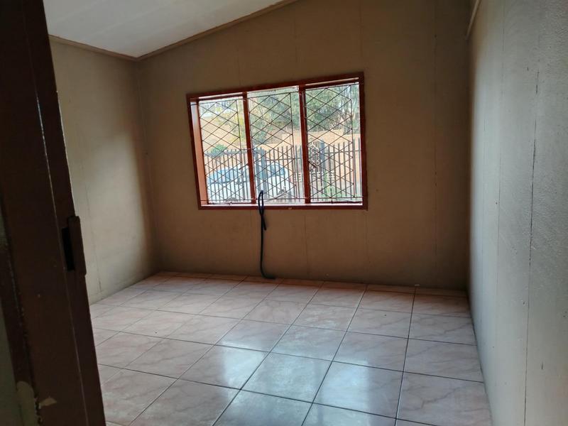 To Let 1 Bedroom Property for Rent in Laudium Gauteng