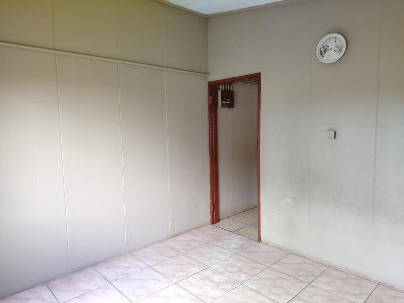 To Let 1 Bedroom Property for Rent in Laudium Gauteng