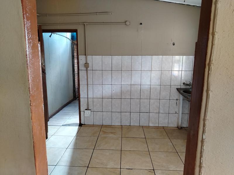 To Let 1 Bedroom Property for Rent in Laudium Gauteng