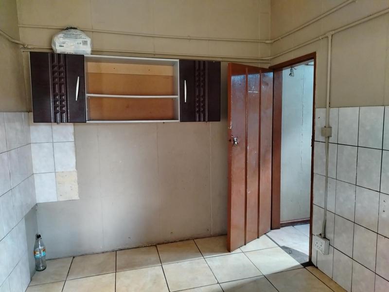 To Let 1 Bedroom Property for Rent in Laudium Gauteng