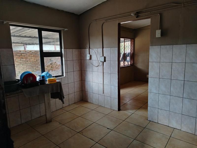 To Let 1 Bedroom Property for Rent in Laudium Gauteng