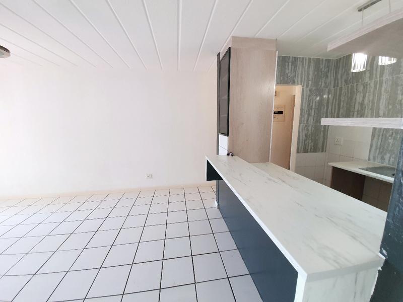 To Let 1 Bedroom Property for Rent in Morningside Gauteng