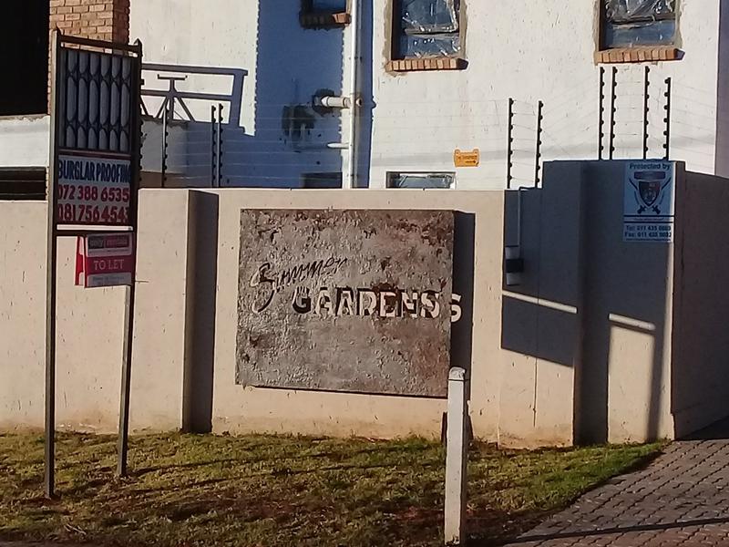 To Let 3 Bedroom Property for Rent in Groblerpark Gauteng