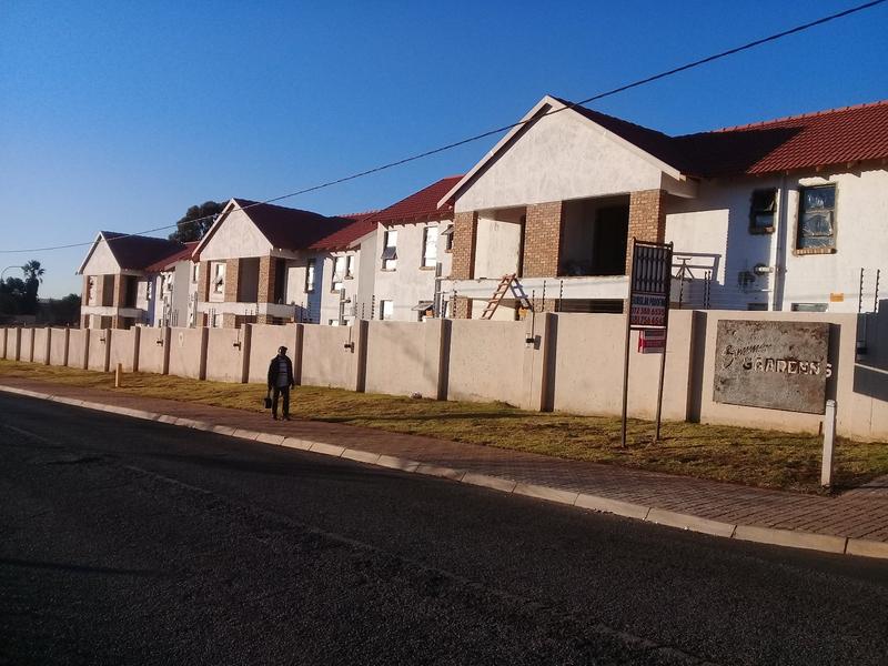 To Let 3 Bedroom Property for Rent in Groblerpark Gauteng