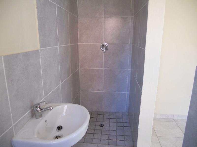 To Let 3 Bedroom Property for Rent in Groblerpark Gauteng