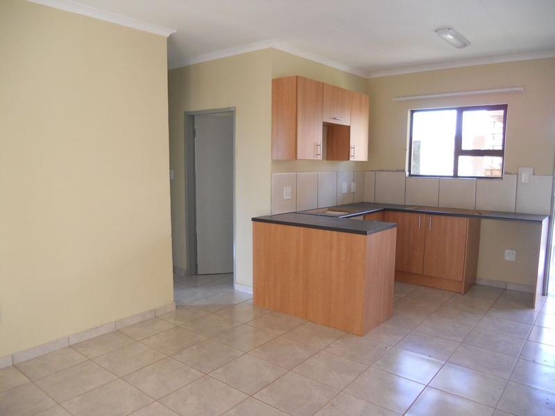 To Let 3 Bedroom Property for Rent in Groblerpark Gauteng