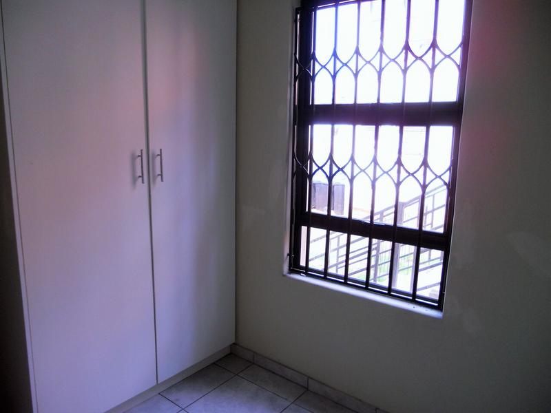 To Let 3 Bedroom Property for Rent in Groblerpark Gauteng