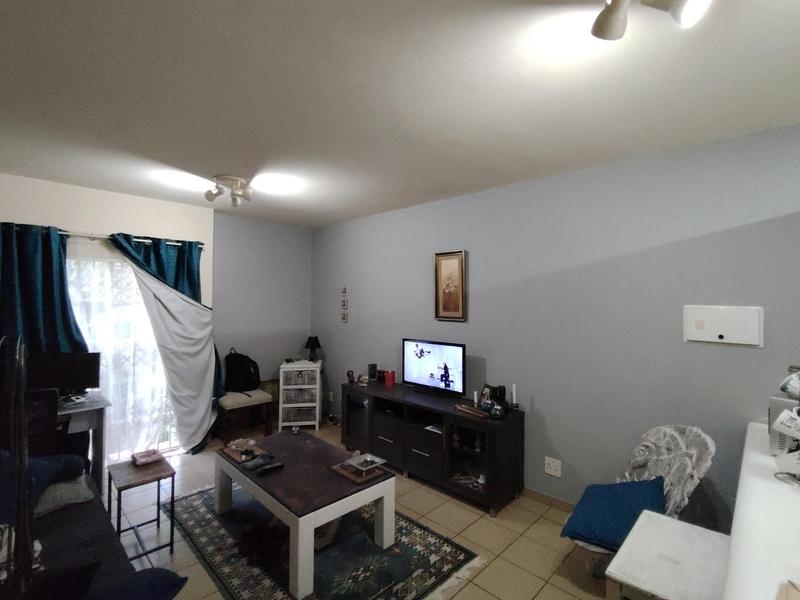 To Let 1 Bedroom Property for Rent in Zwartkop Ext 7 Gauteng