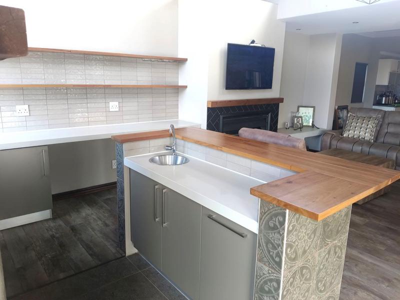3 Bedroom Property for Sale in Midstream Hill Gauteng