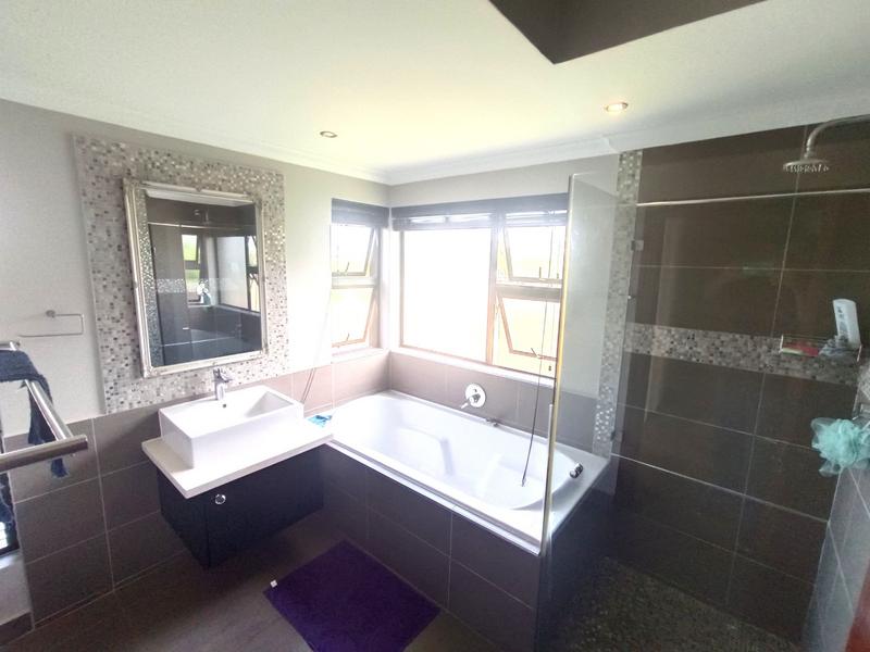 3 Bedroom Property for Sale in Midstream Hill Gauteng