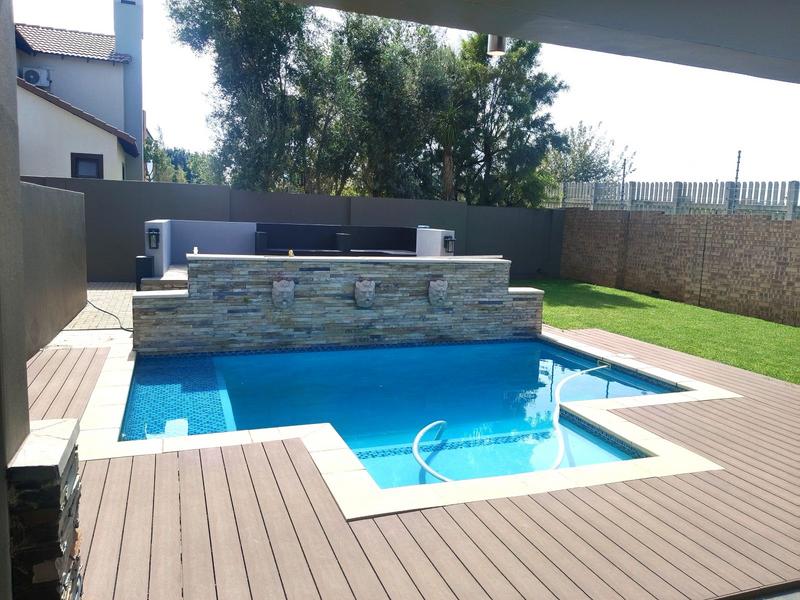 3 Bedroom Property for Sale in Midstream Hill Gauteng